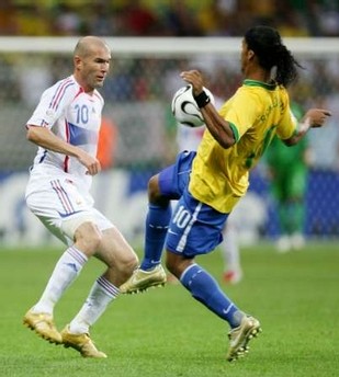 ronaldinho VS zidane